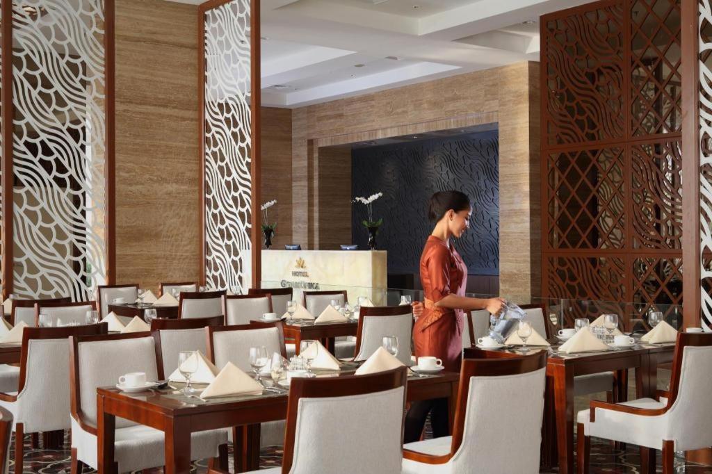 Hotel Grandhika Pemuda Semarang Eksteriør bilde