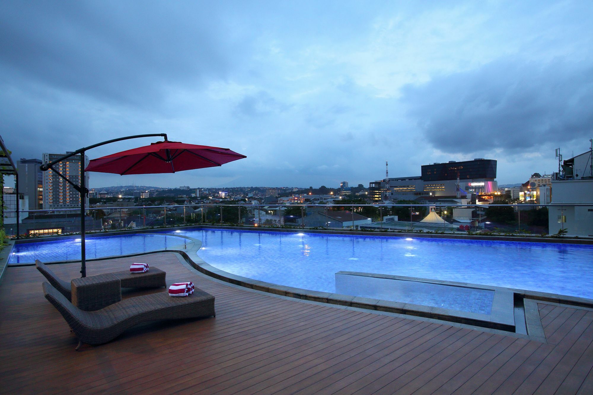 Hotel Grandhika Pemuda Semarang Eksteriør bilde